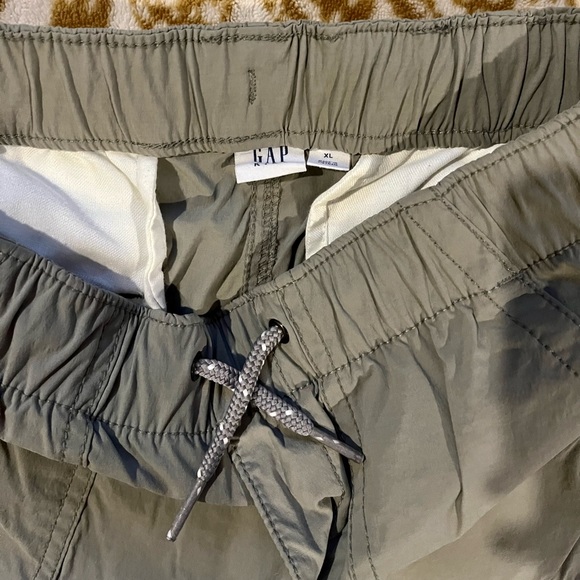 2 pairs boys XL GAP drawstring shorts - Picture 2 of 6